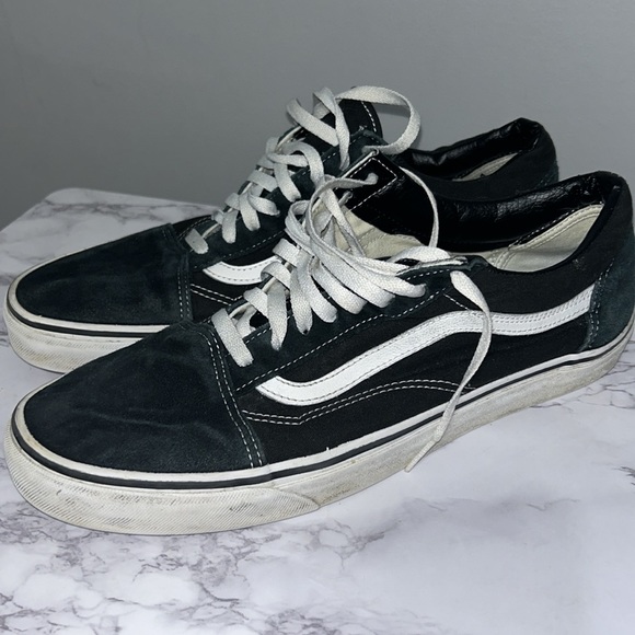 Vans Old Skool Shoes - Picture 3 of 6